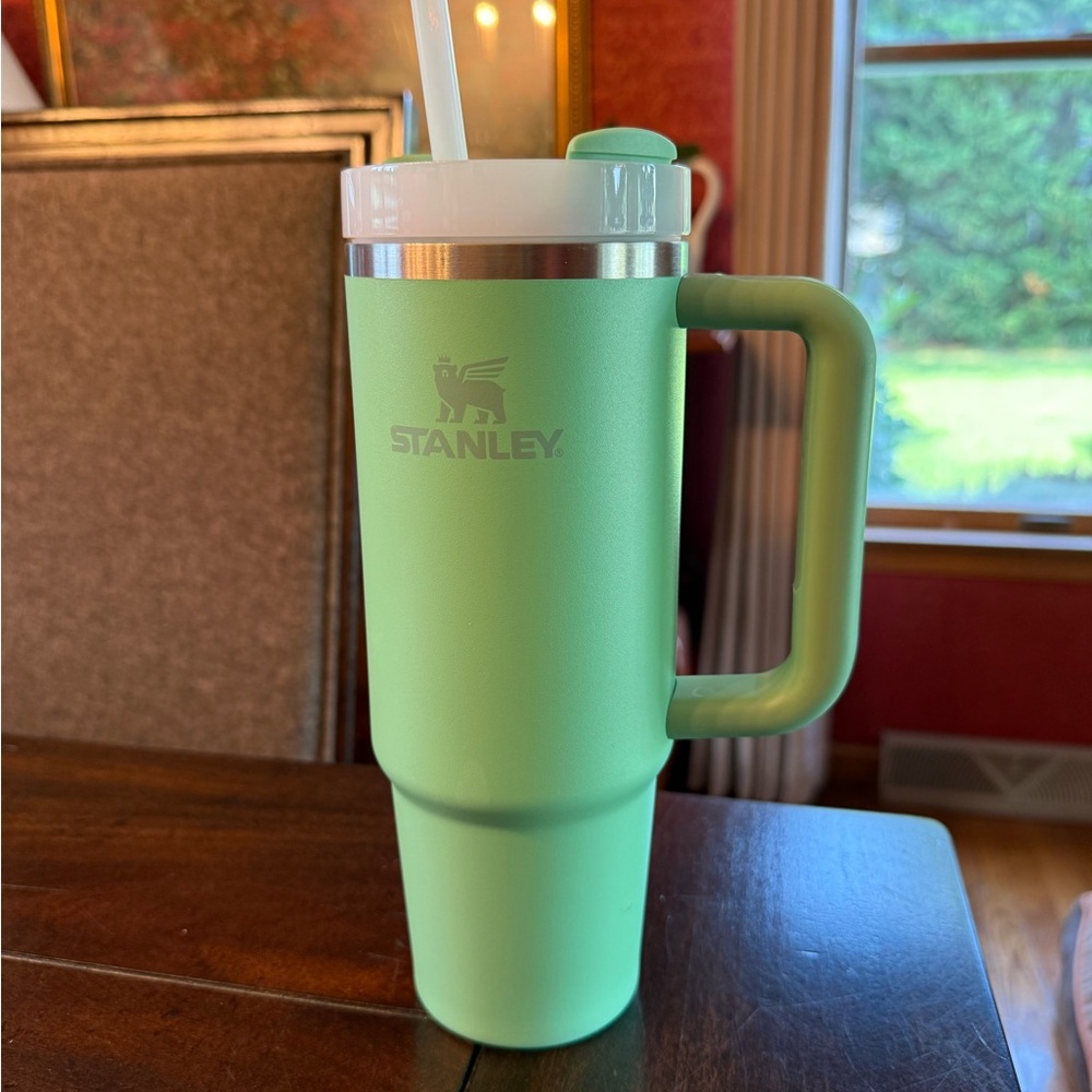 Stanley 30 oz Green Tumbler with handle